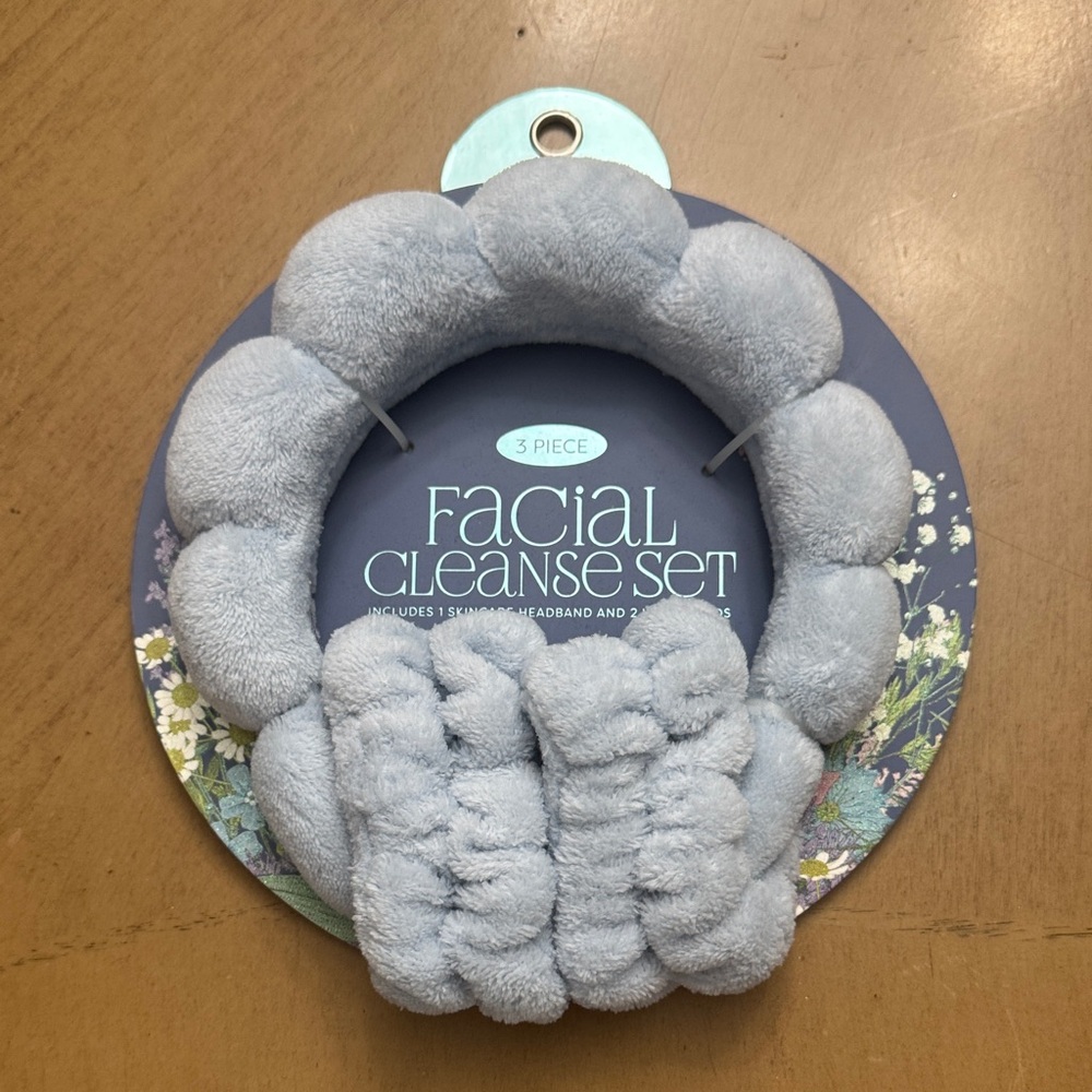 Light Blue Facial Cleanse Set